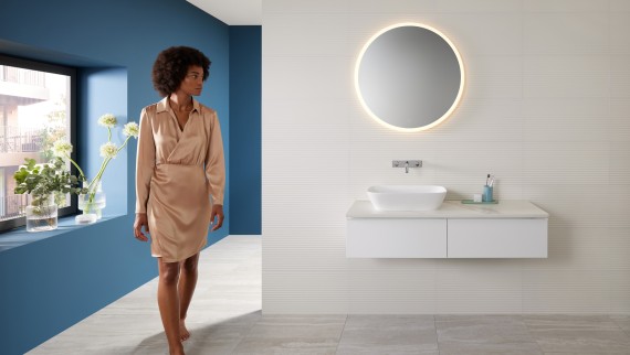 Mix & Match: Geberit ONE ant stalviršio pastatomas praustuvas su iCon spintele Mix & Match: Geberit ONE ant stalviršio pastatomas praustuvas su iCon spintele