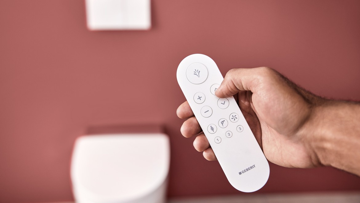 Geberit AquaClean Mera unitazo su bidė nuotolinio valdymo pultelis Geberit AquaClean Mera unitazo su bidė nuotolinio valdymo pultelis