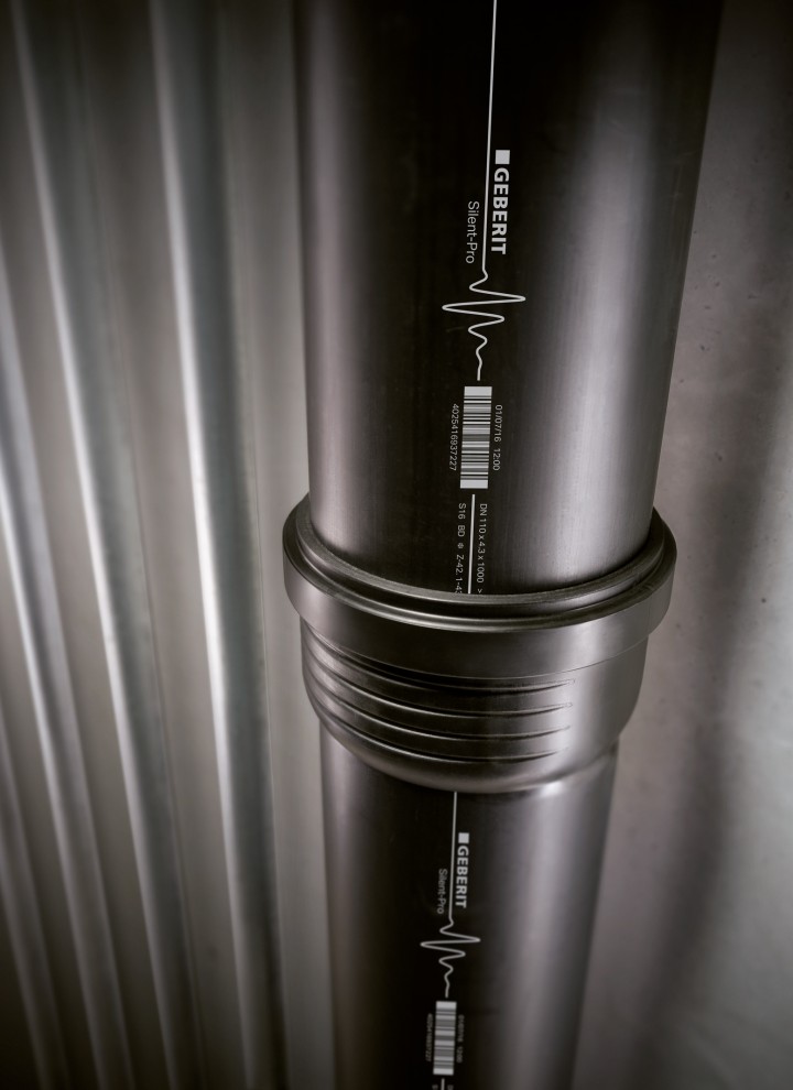 Geberit Silent-Pro – the highly sound-insulating drainage system with a high inherent weight