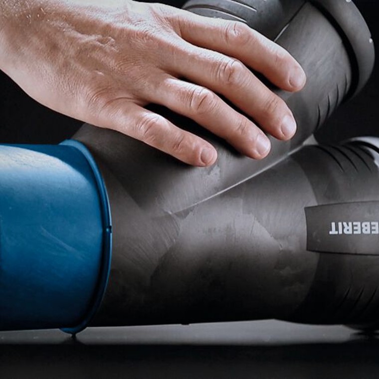 Aiškiai matoma įterpimo vieta Aiškiai matoma įterpimo vieta