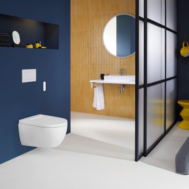 Geberit AquaClean Alba WC puodas su apiplovimo funkcija viešbutyje Geberit AquaClean Alba WC puodas su apiplovimo funkcija viešbutyje