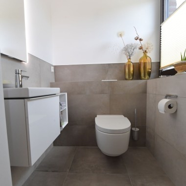Geberit iCon praustuvas ir AquaClean Mera WC puodas Geberit iCon praustuvas ir AquaClean Mera WC puodas