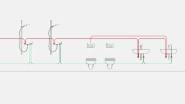 Geriamojo vandens vamzdyno pavyzdys naudojant pagal intervalą valdomą Geberit higieninio plovimo sistemą, integruotą potinkiniame bakelyje