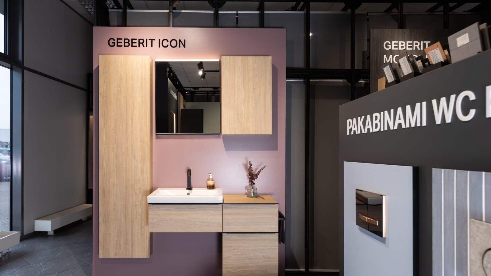 Geberit iCon vonios kambario baldų serija Geberit iCon vonios kambario baldų serija