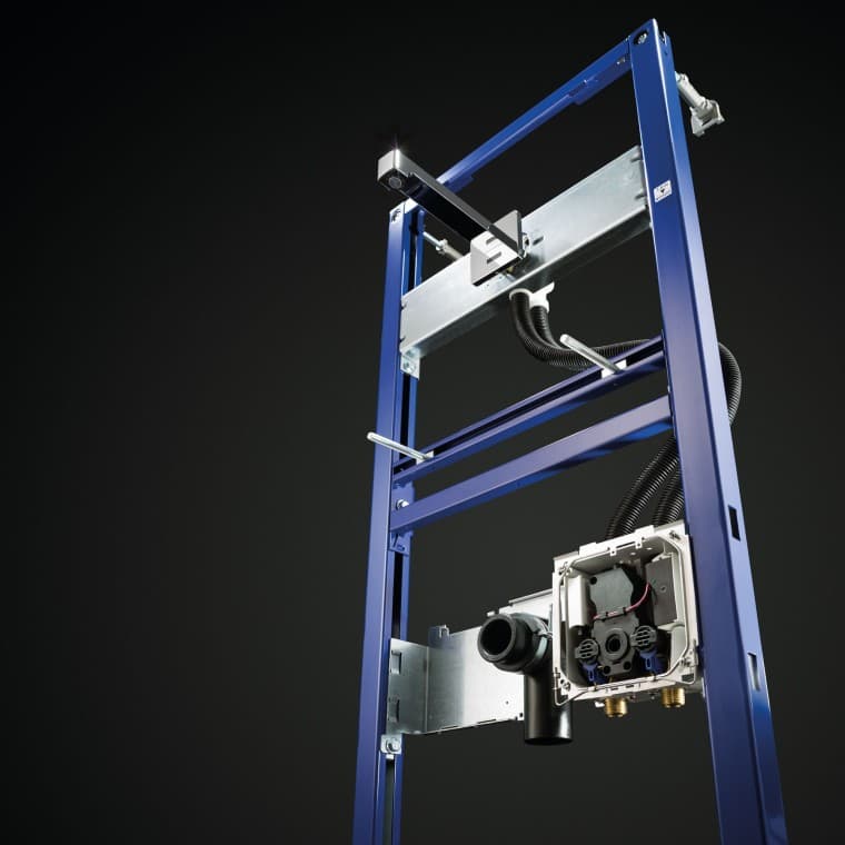 Maišytuvo sistema su montavimo elementu Duofix ir sieniniu maišytuvu Geberit Brenta Maišytuvo sistema su montavimo elementu Duofix ir sieniniu maišytuvu Geberit Brenta