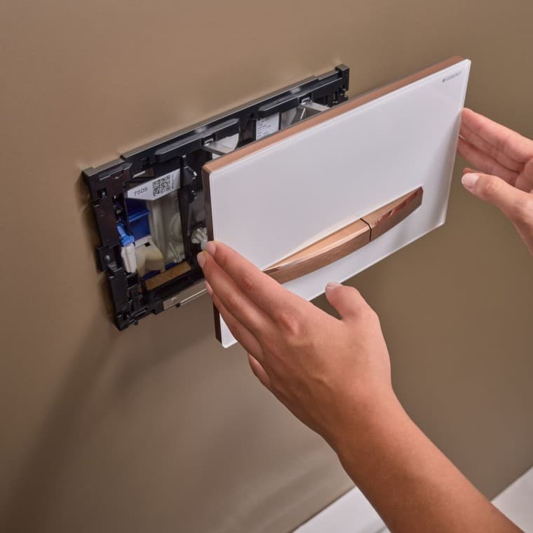 Geberit Sigma50 lengvai nuimamas Geberit Sigma50 lengvai nuimamas