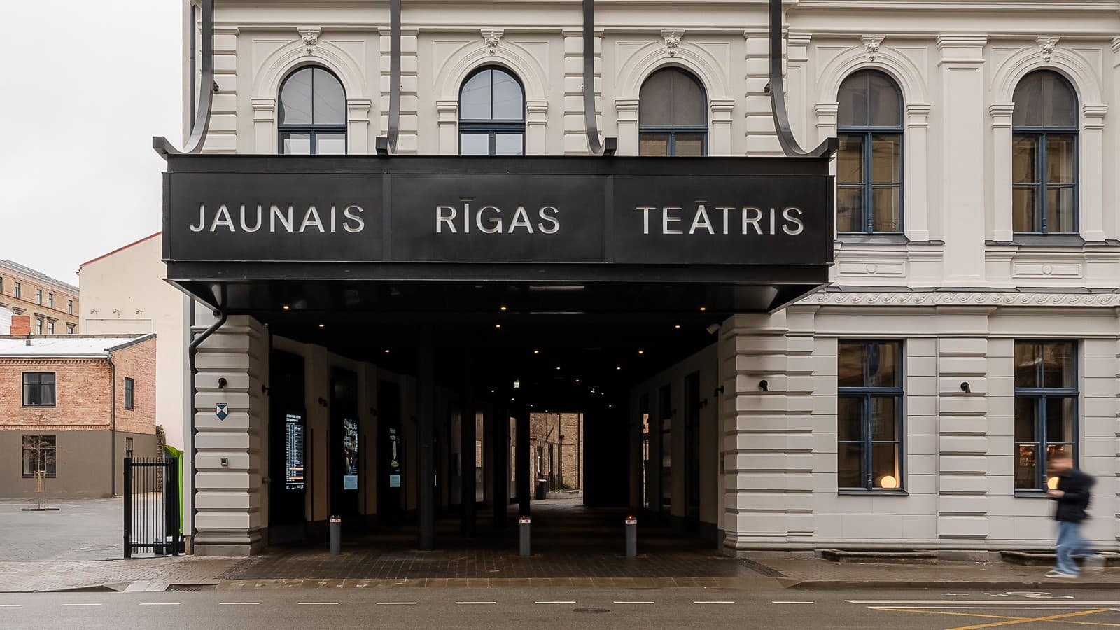 Garbingas Naujasis Rygos teatras naujoje šlovėje (© Jānis Salmanis) Garbingas Naujasis Rygos teatras naujoje šlovėje (© Jānis Salmanis)
