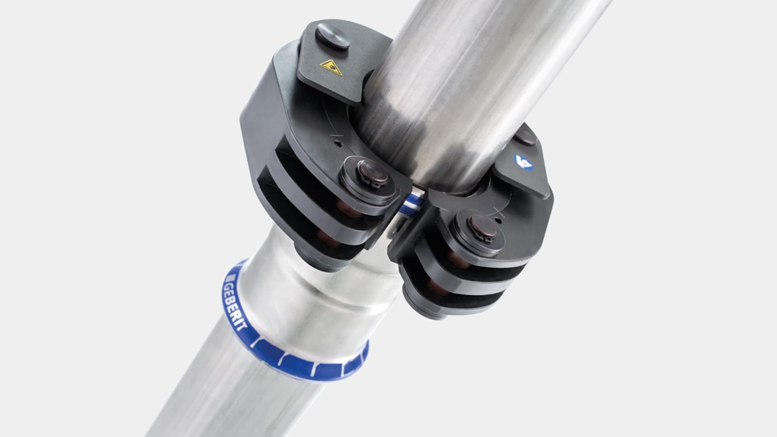 Geberit adapteris palaiko presavimo žiedą ant Mapress jungties Geberit adapteris palaiko presavimo žiedą ant Mapress jungties